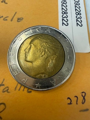 Italy 500 lire - 🇮🇹, •